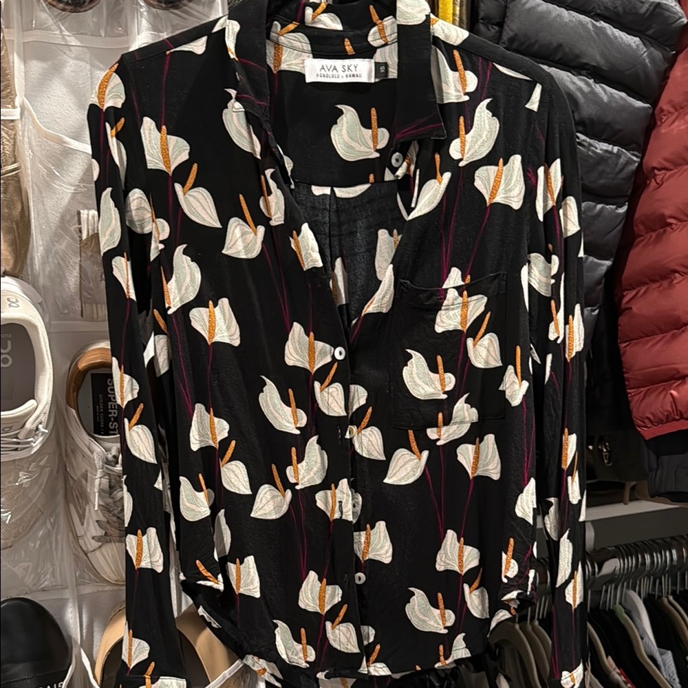 Ava Sky Black Floral Women's Top